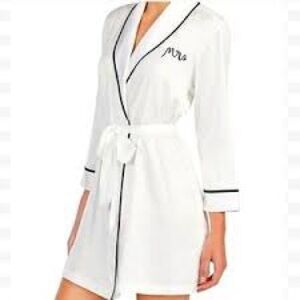 Kate Spade New York "Mrs. embroidered terry cloth bathrobe
